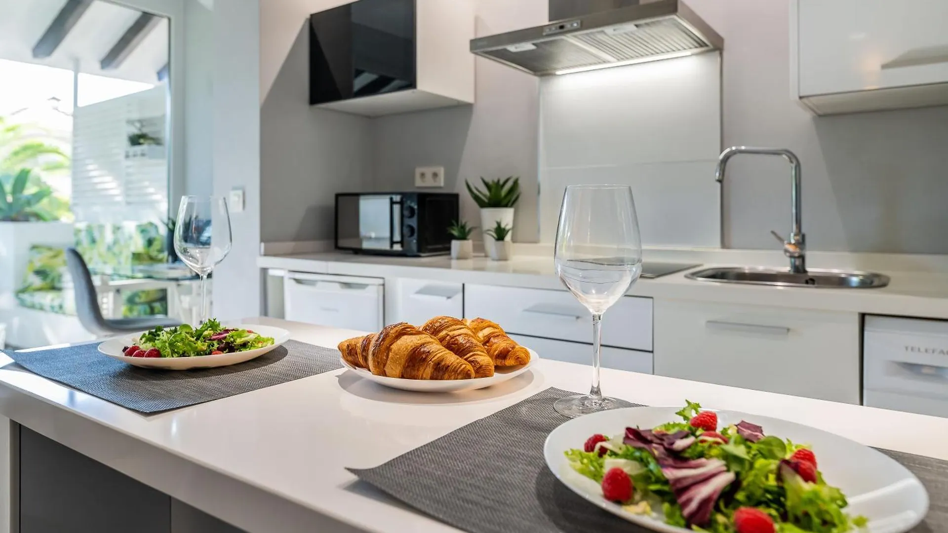 Xpce Rodeo Beach - Puerto Banus Marbella Apartment